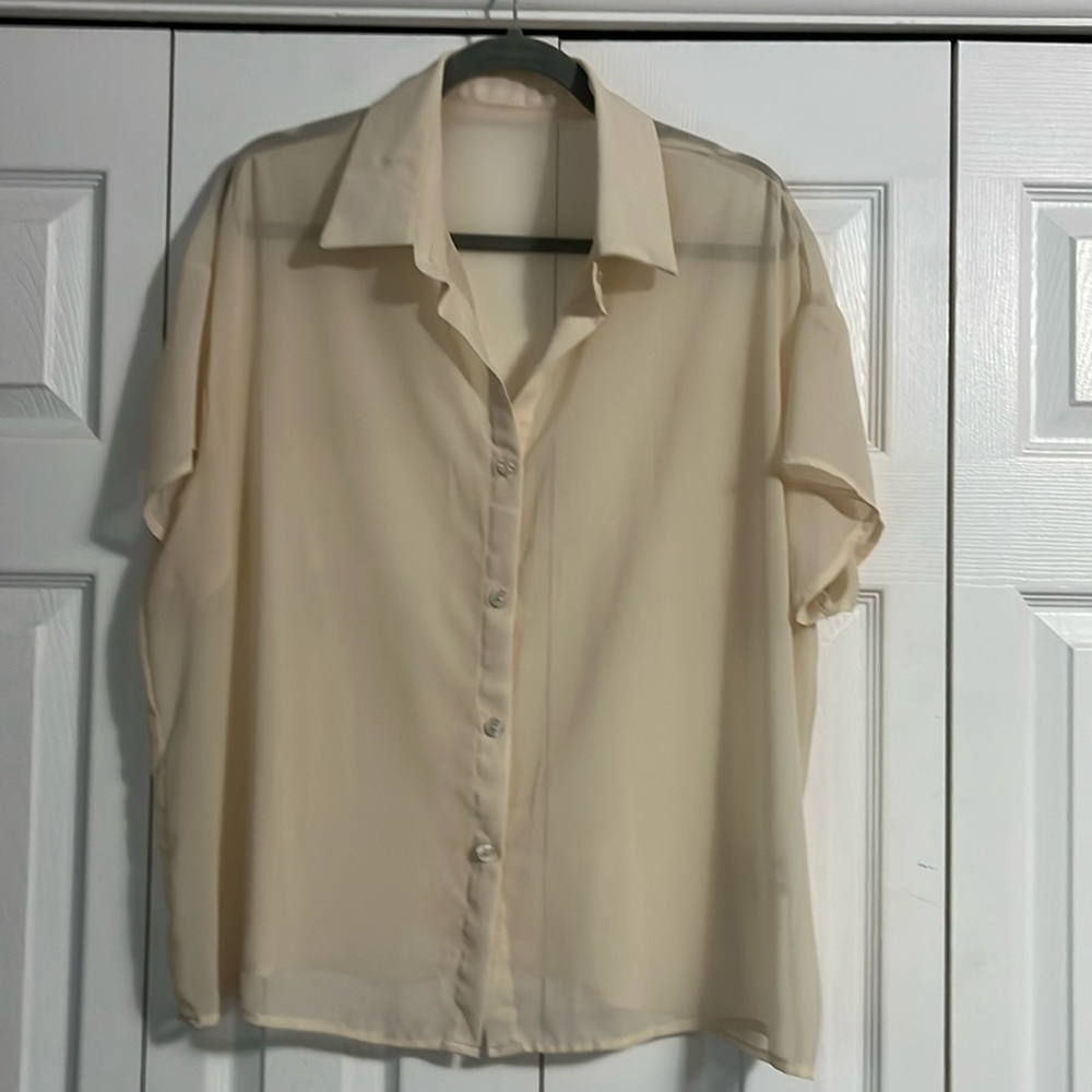 Sheer, button up, short sleeve, shirt. Size Large